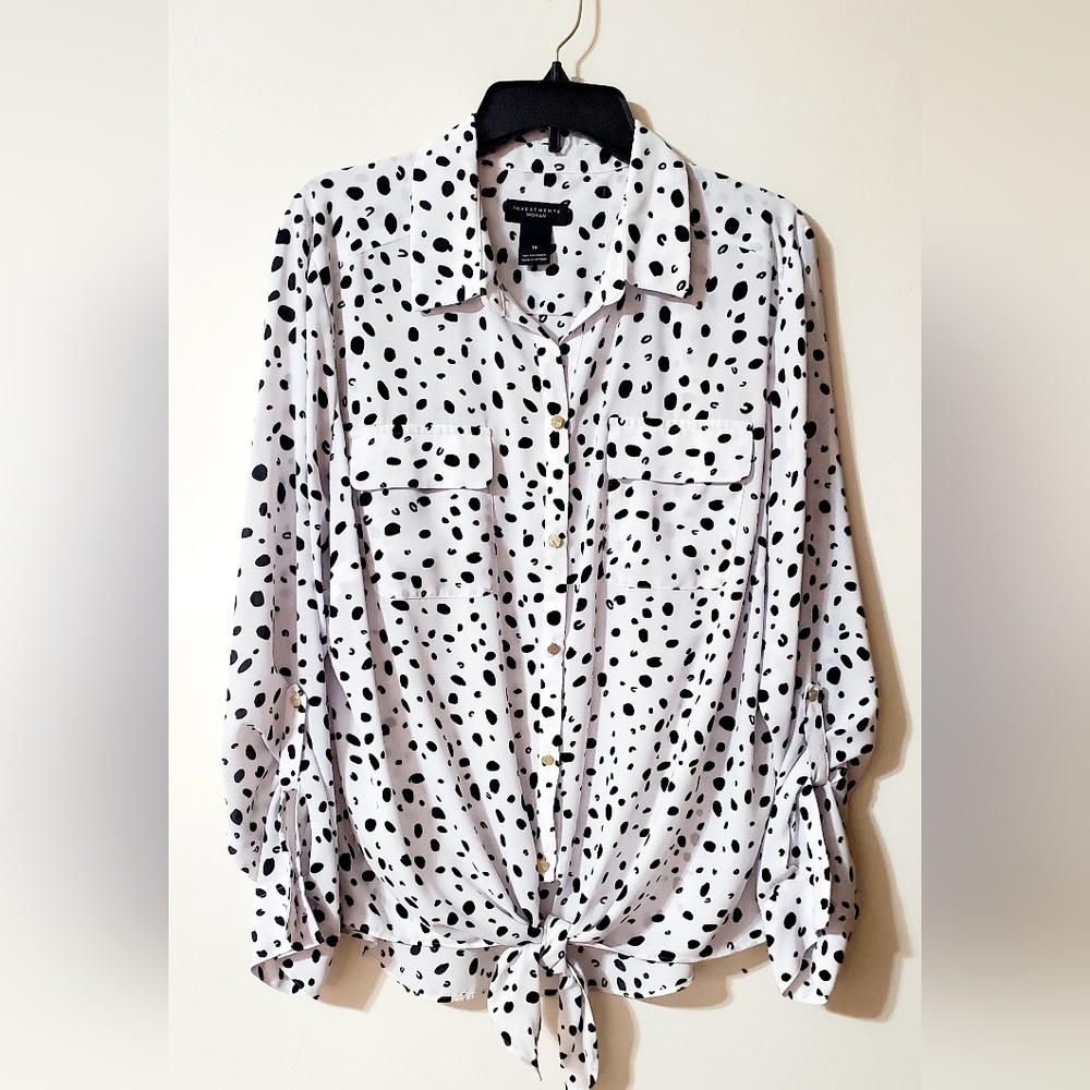 Women's Black and White Polka Dot Top